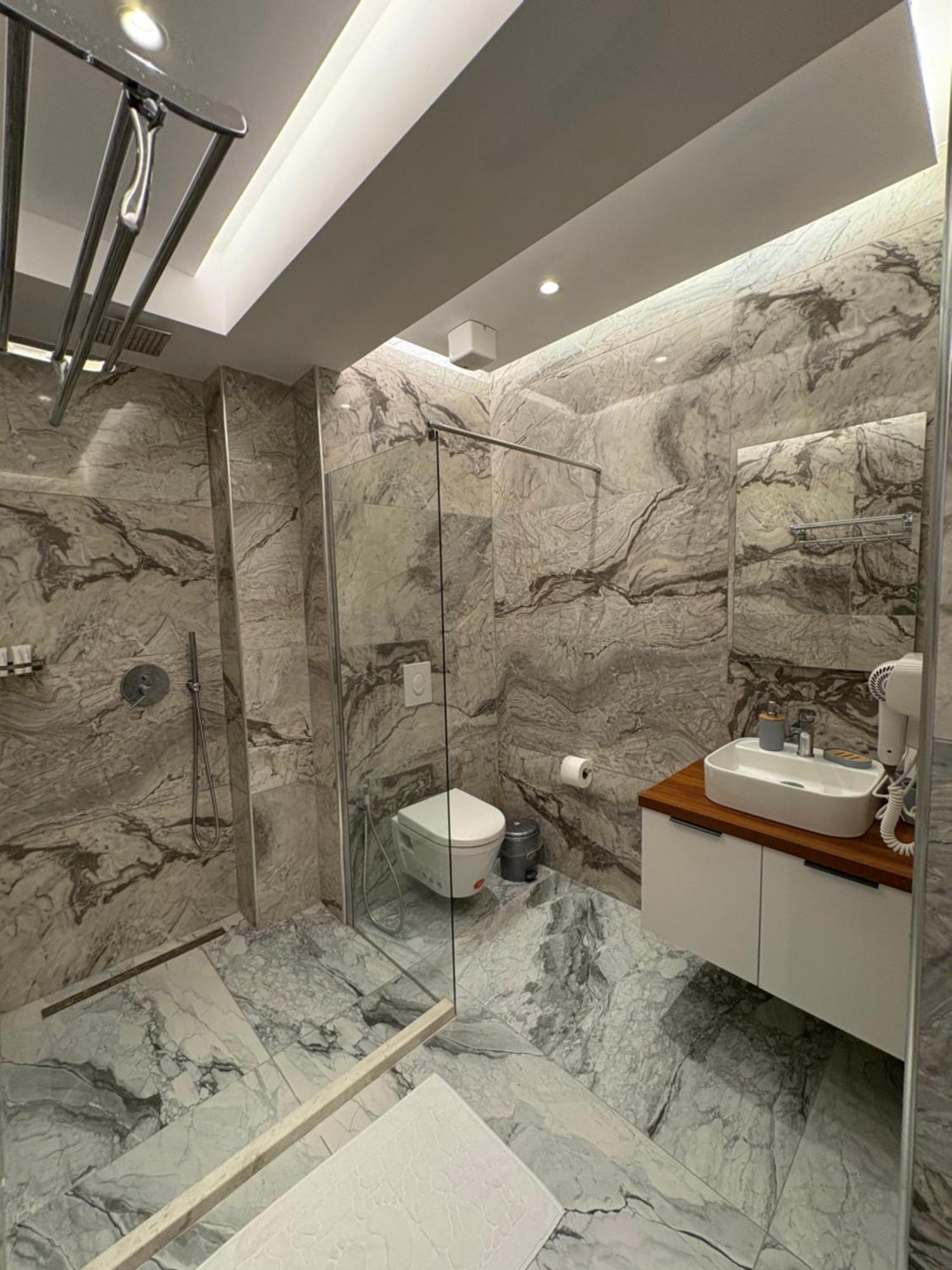 Hotell Ferdinand 4*